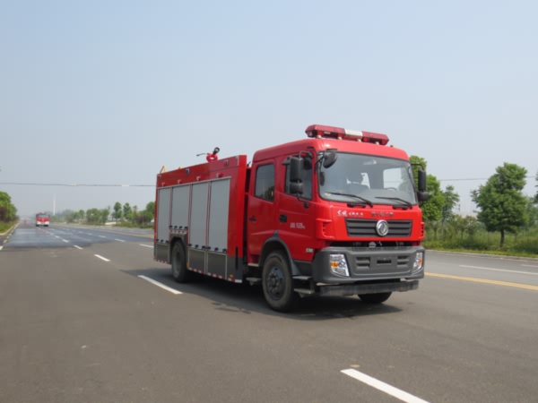 东风D913 6吨水罐消防车（国五）